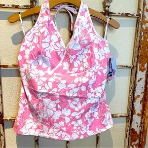 NWT Leti Pink & white floral halter top
